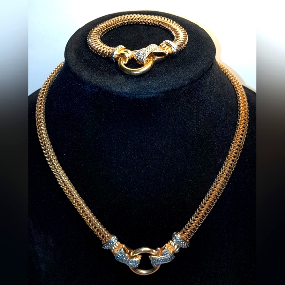 Avon Jewelry - Vintage Avon XO Serpent chain Set